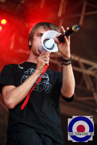 Clueso (D) 14. Chiemsee Reggae Festival - Übersee - Main Stage 24. August 2008 (11).jpg